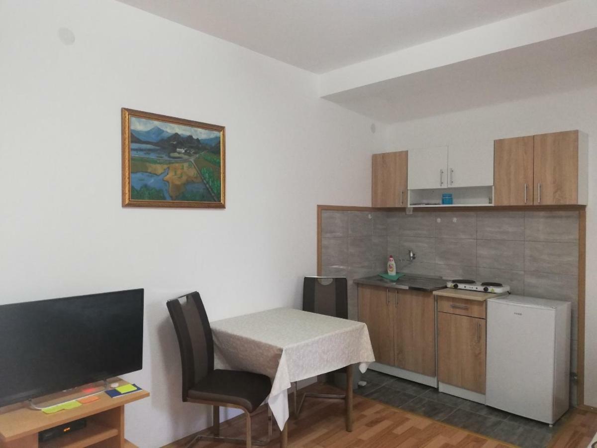 Olja Apartments Virpazar Esterno foto